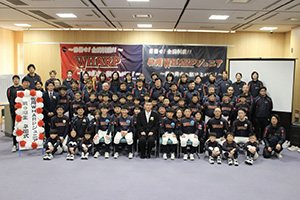 ���K���i